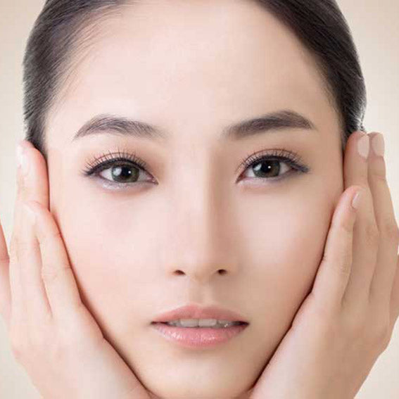 La fabbrica dei volti perfetti: viaggio nell’ossessione estetica di Seoul