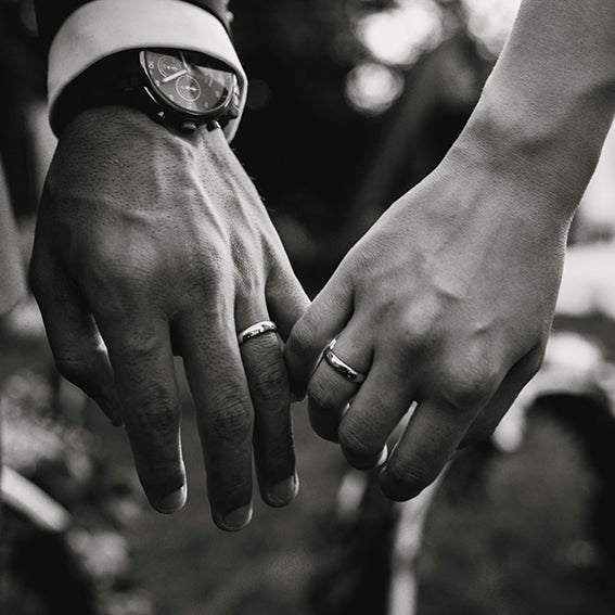 Il cerchio infinito: perché l'anello è il simbolo d'amore più desiderato della storia