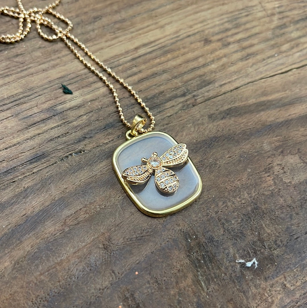 COLLANA PIASTRINA CON APE