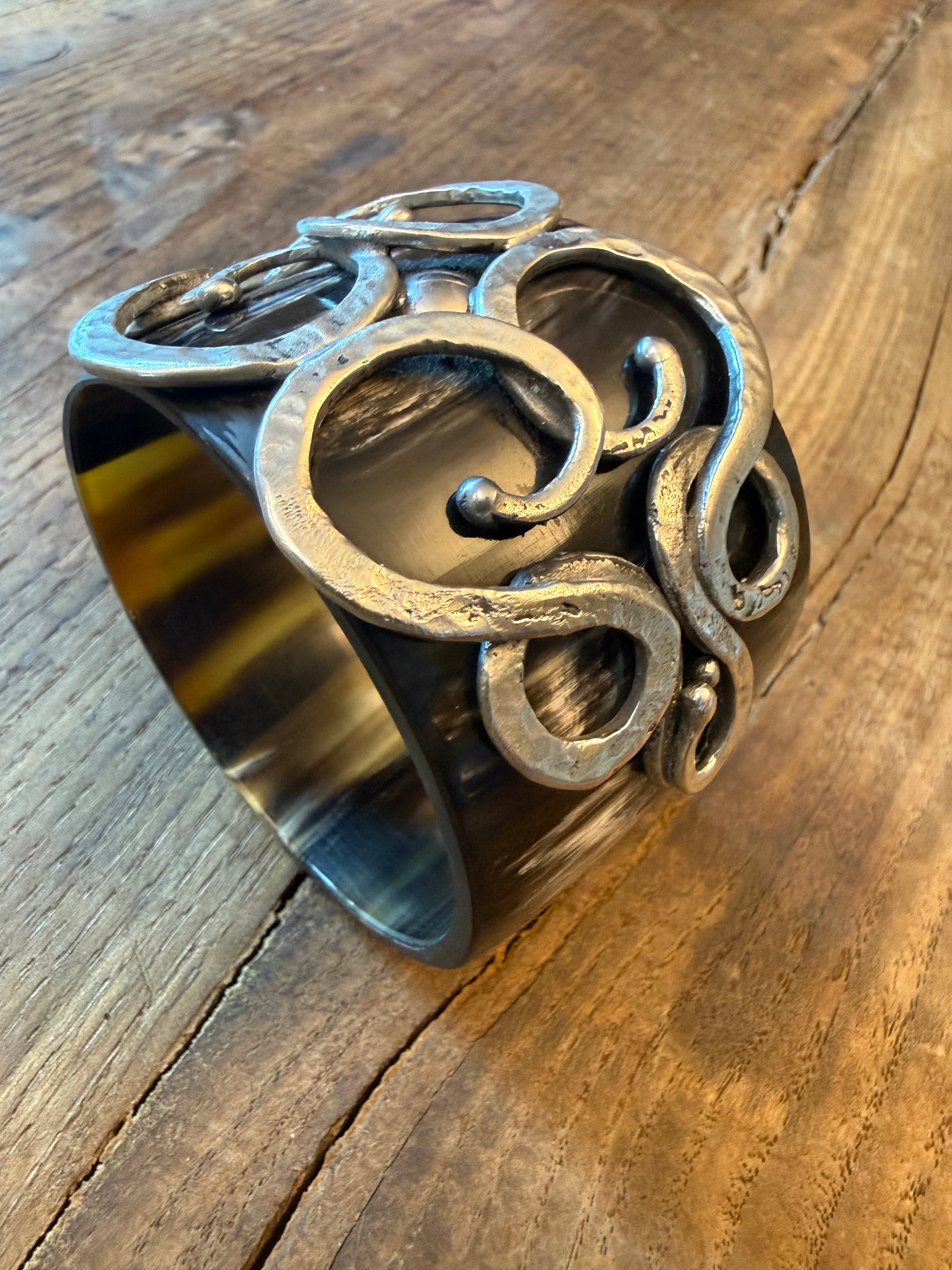 VOLTEGGIO BRACCIALE