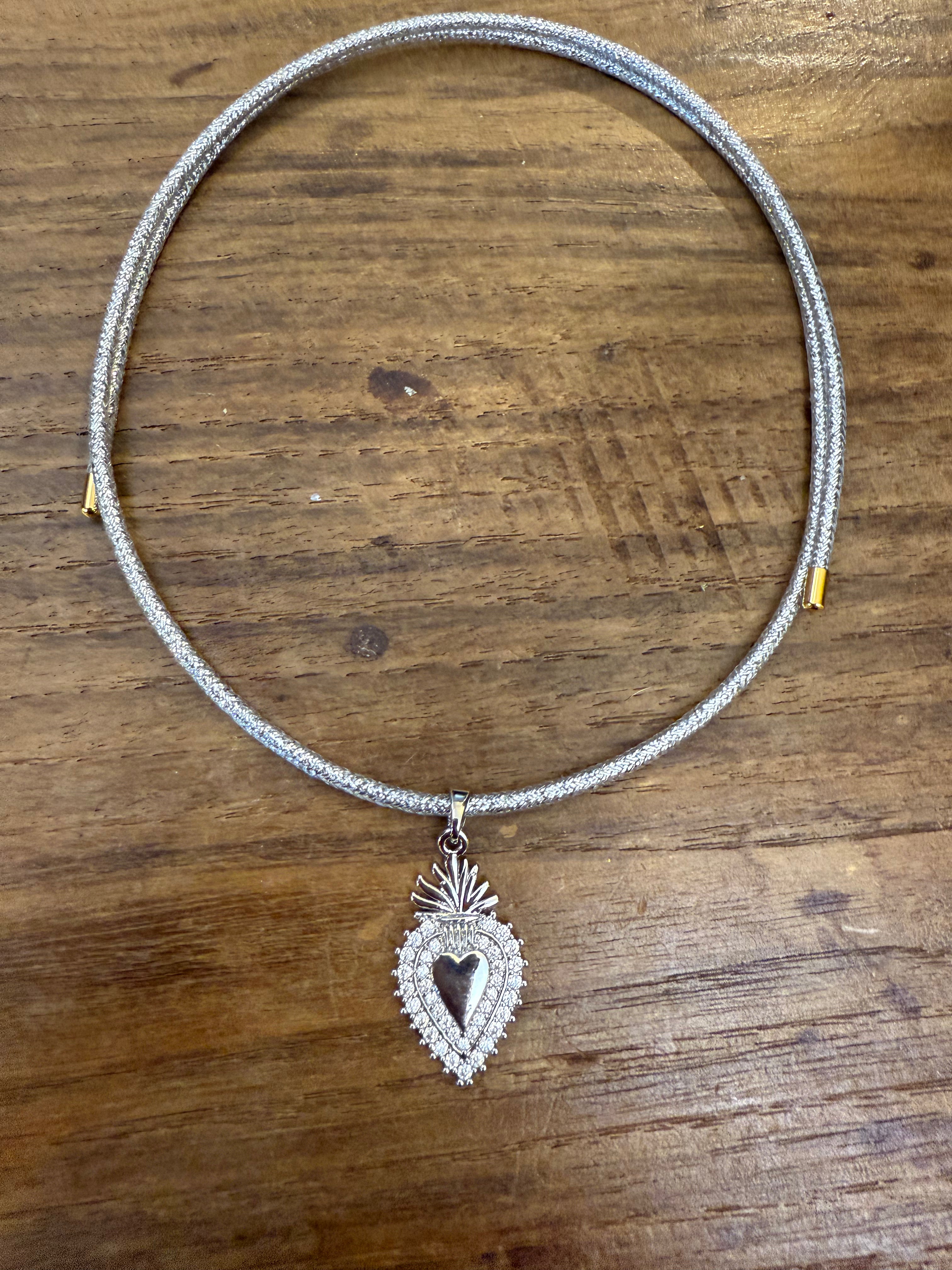 MAGNETIC SACROCUORE SILVER