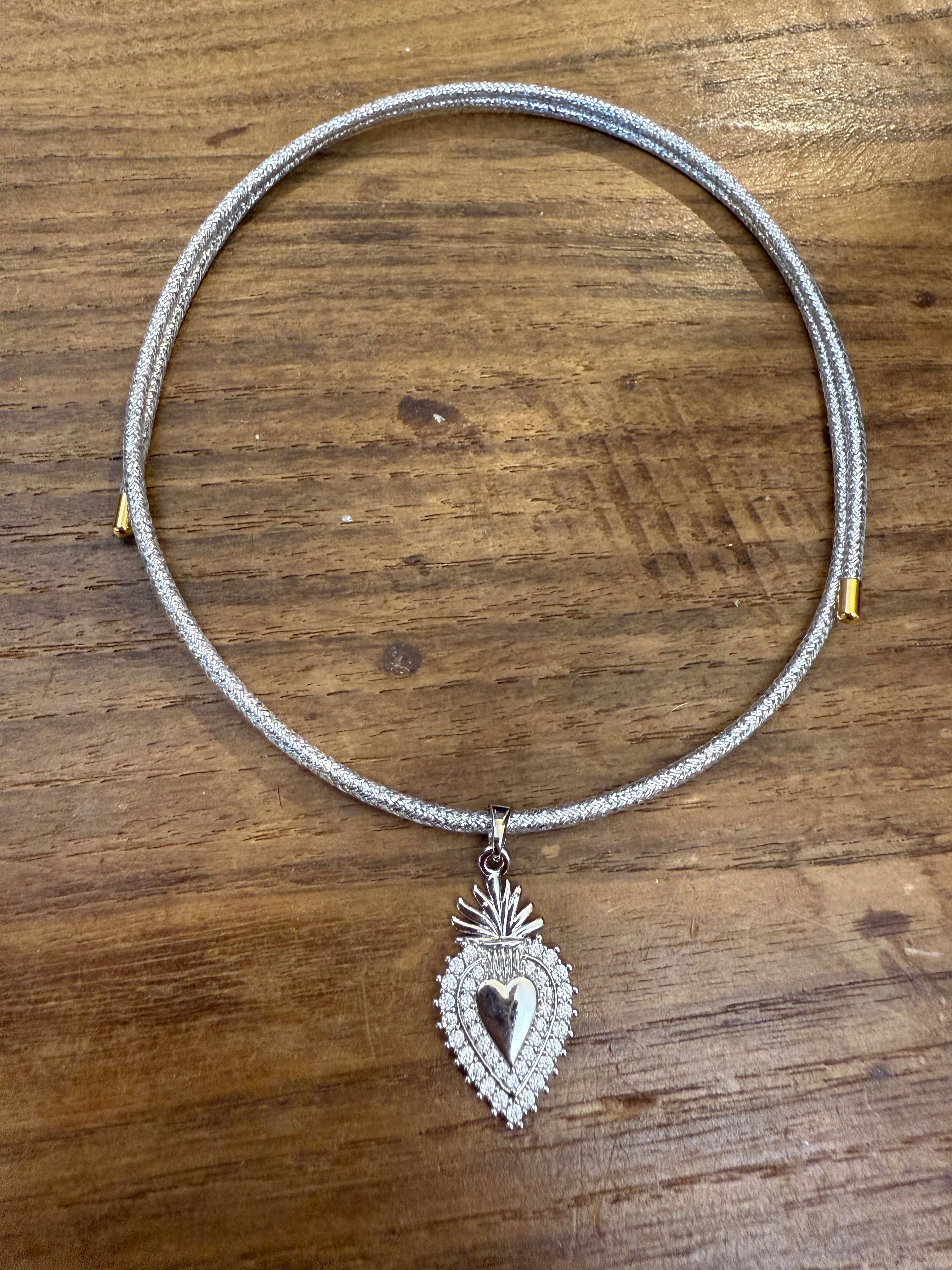 MAGNETIC SACROCUORE SILVER