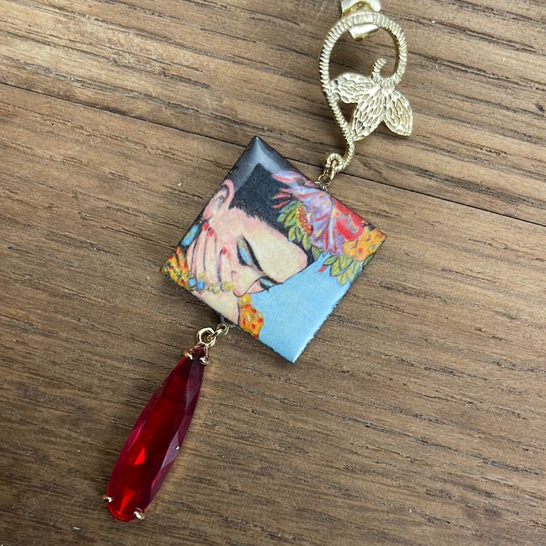 FRIDA IN BOCCIOLO
