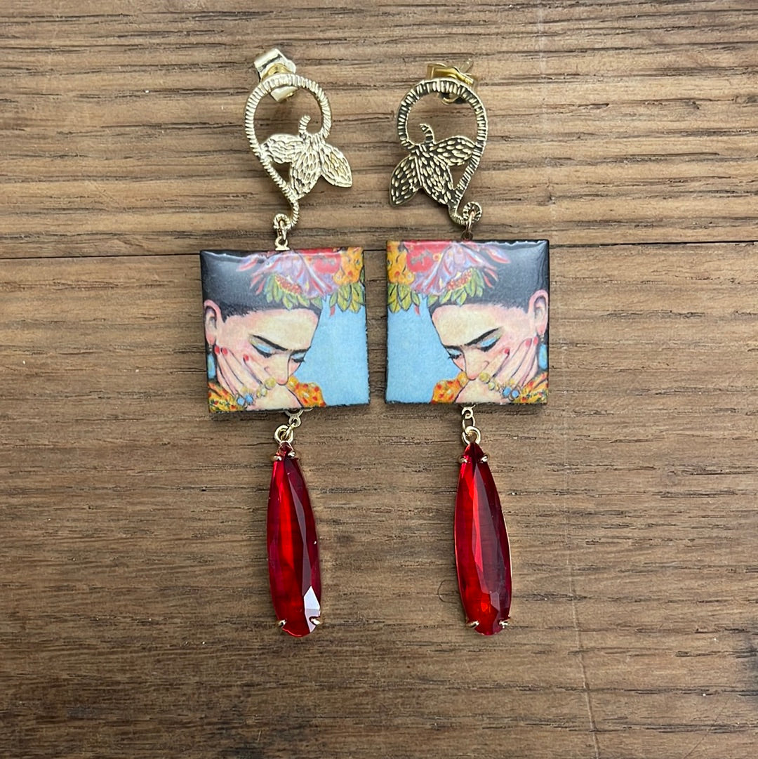 FRIDA IN BOCCIOLO