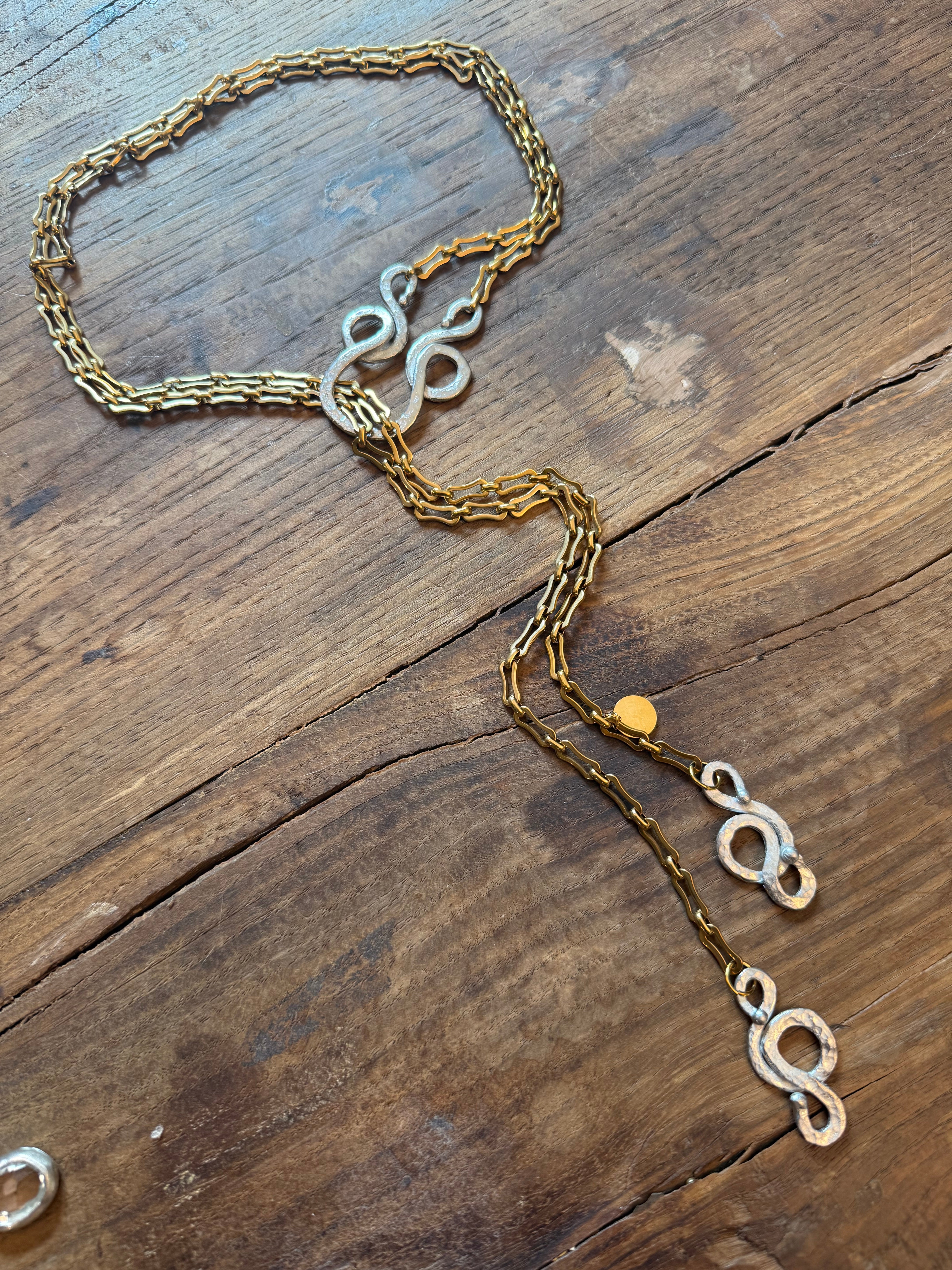 VOLTEGGIO COLLANA A CAPPIO