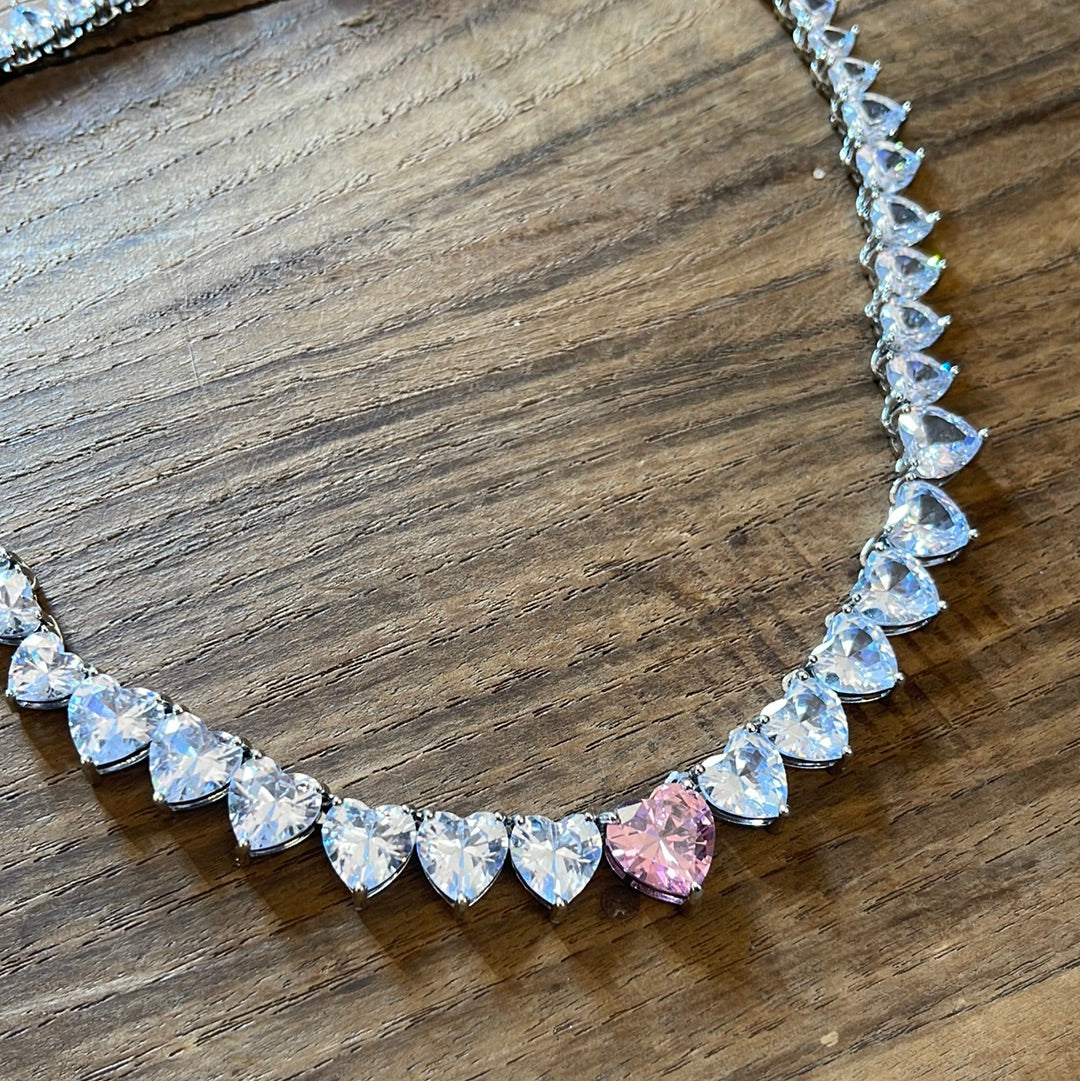 HEARTS CHOKER NECK