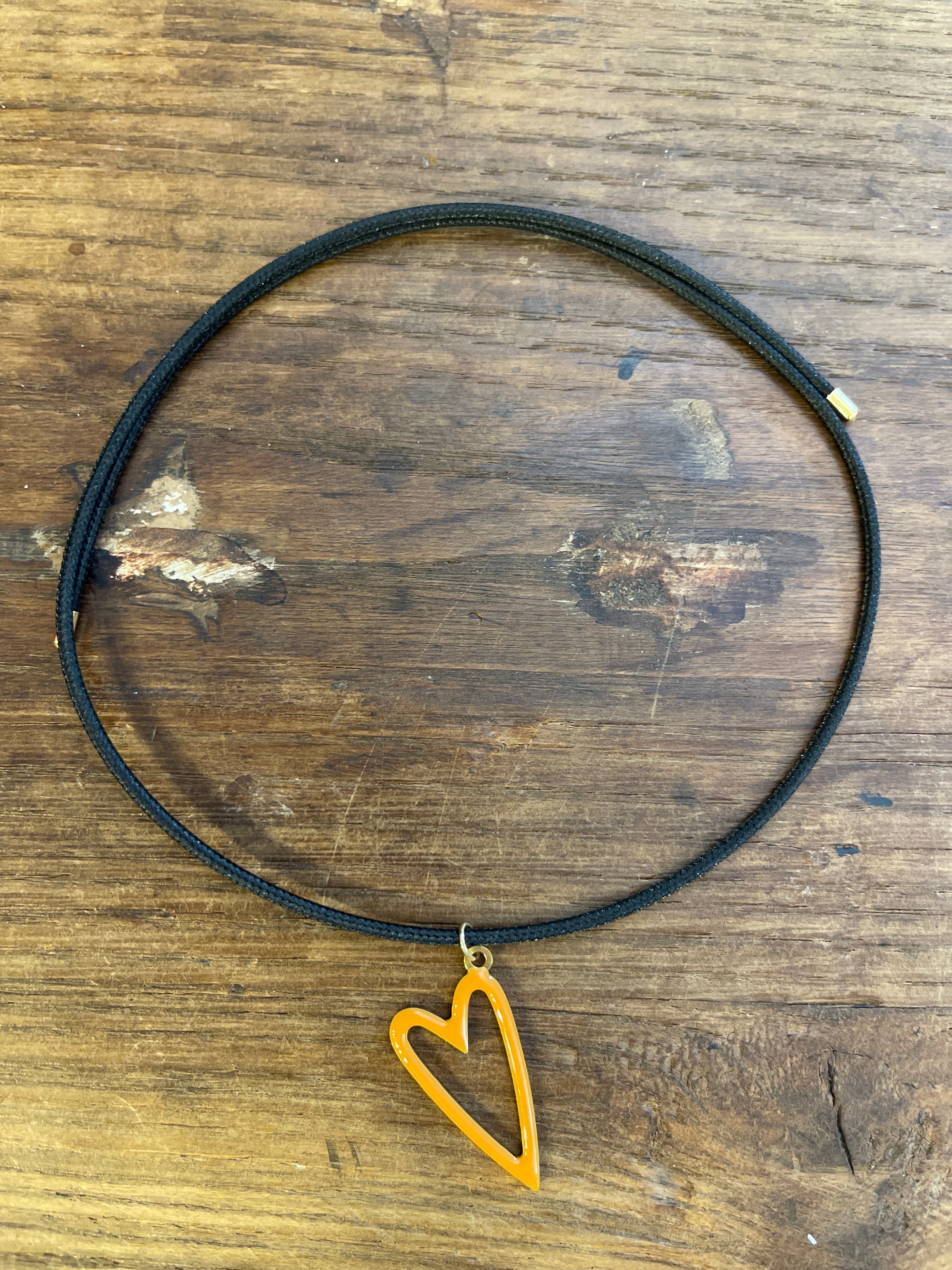 MAGNETIC CHOKER con CUORE