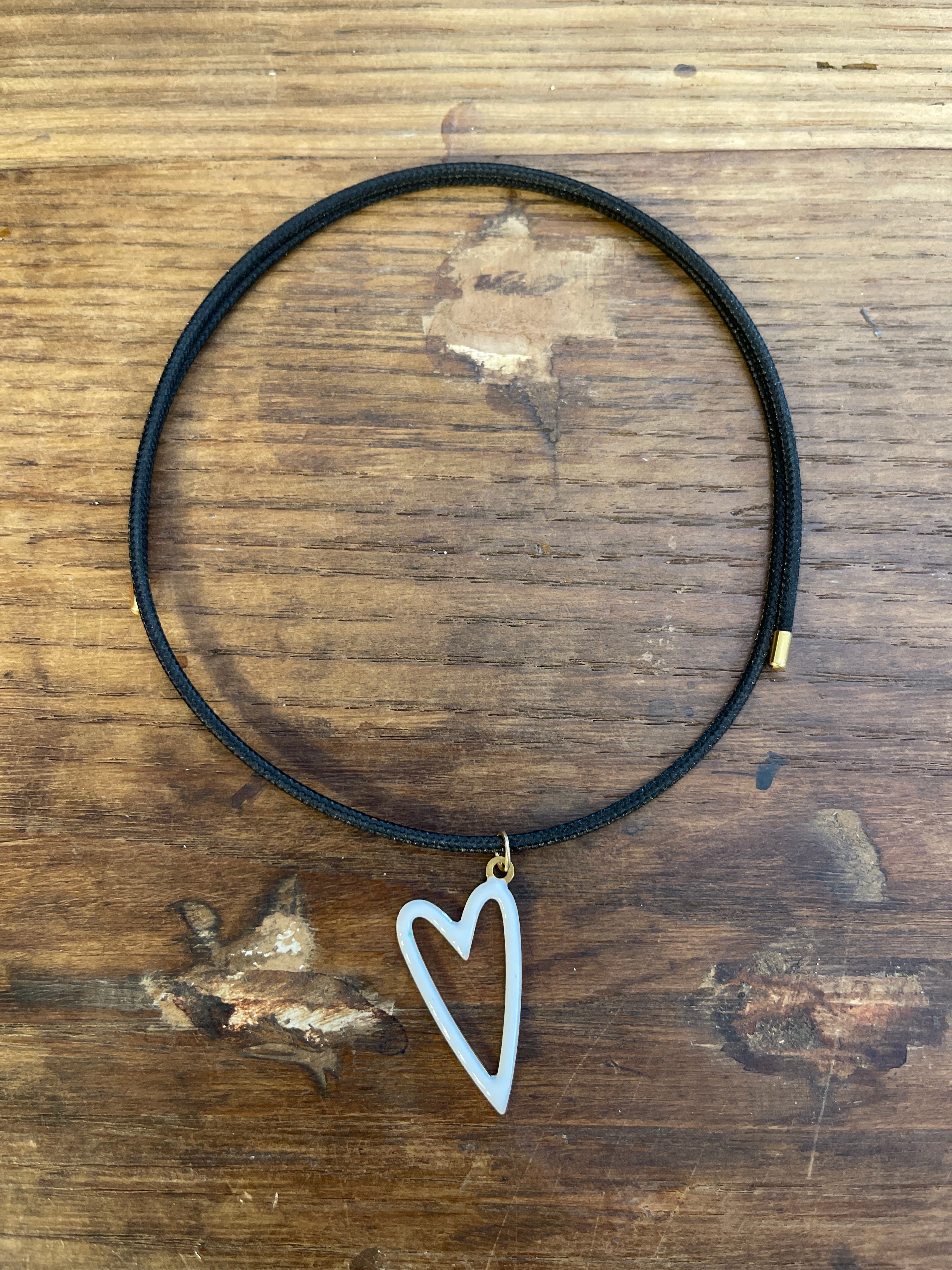 MAGNETIC CHOKER con CUORE