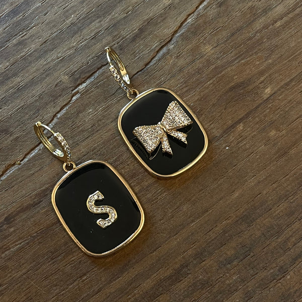 BLACK PLATE EARRINGS with letters and BOW