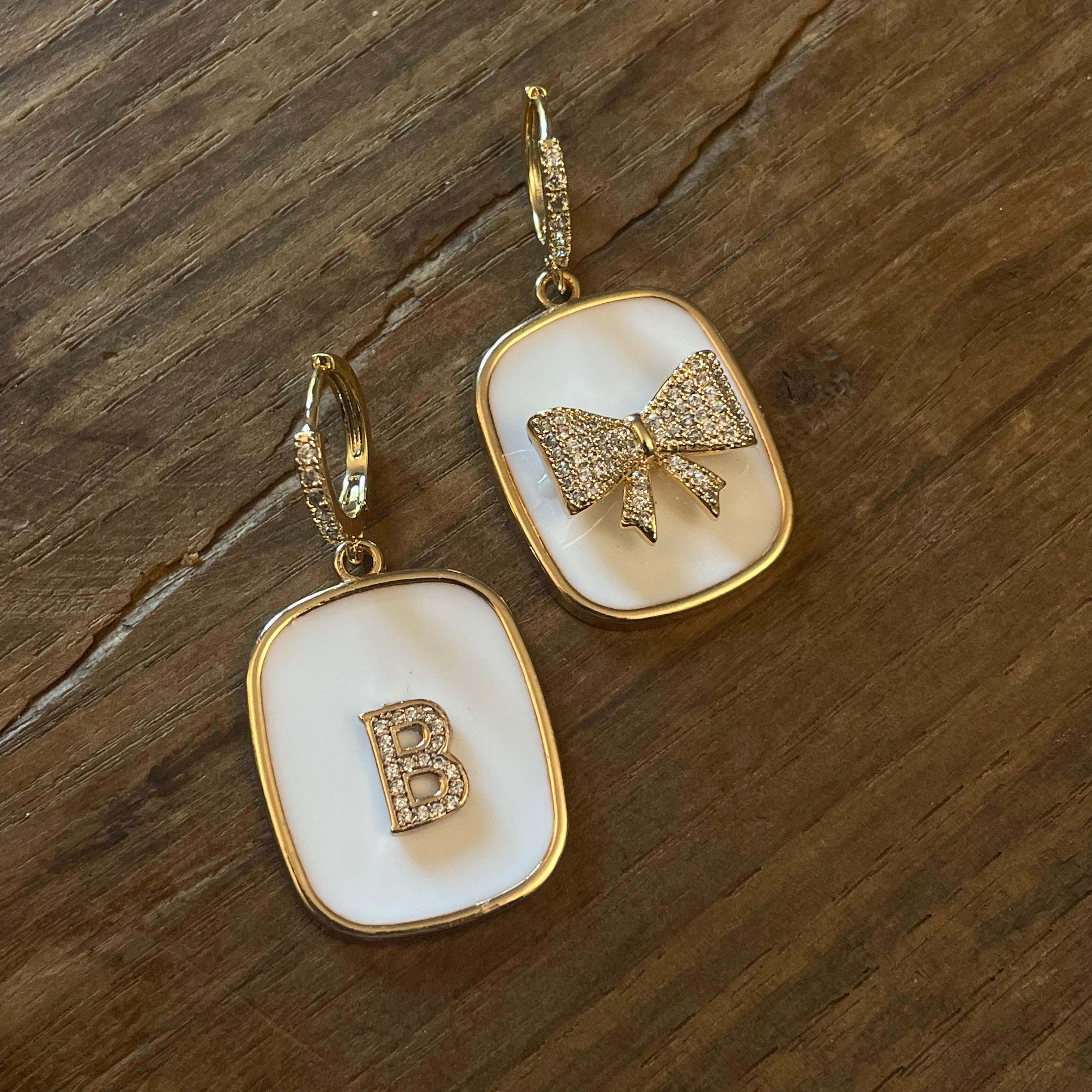 WHITE PLATE EARRINGS with letters and BOW