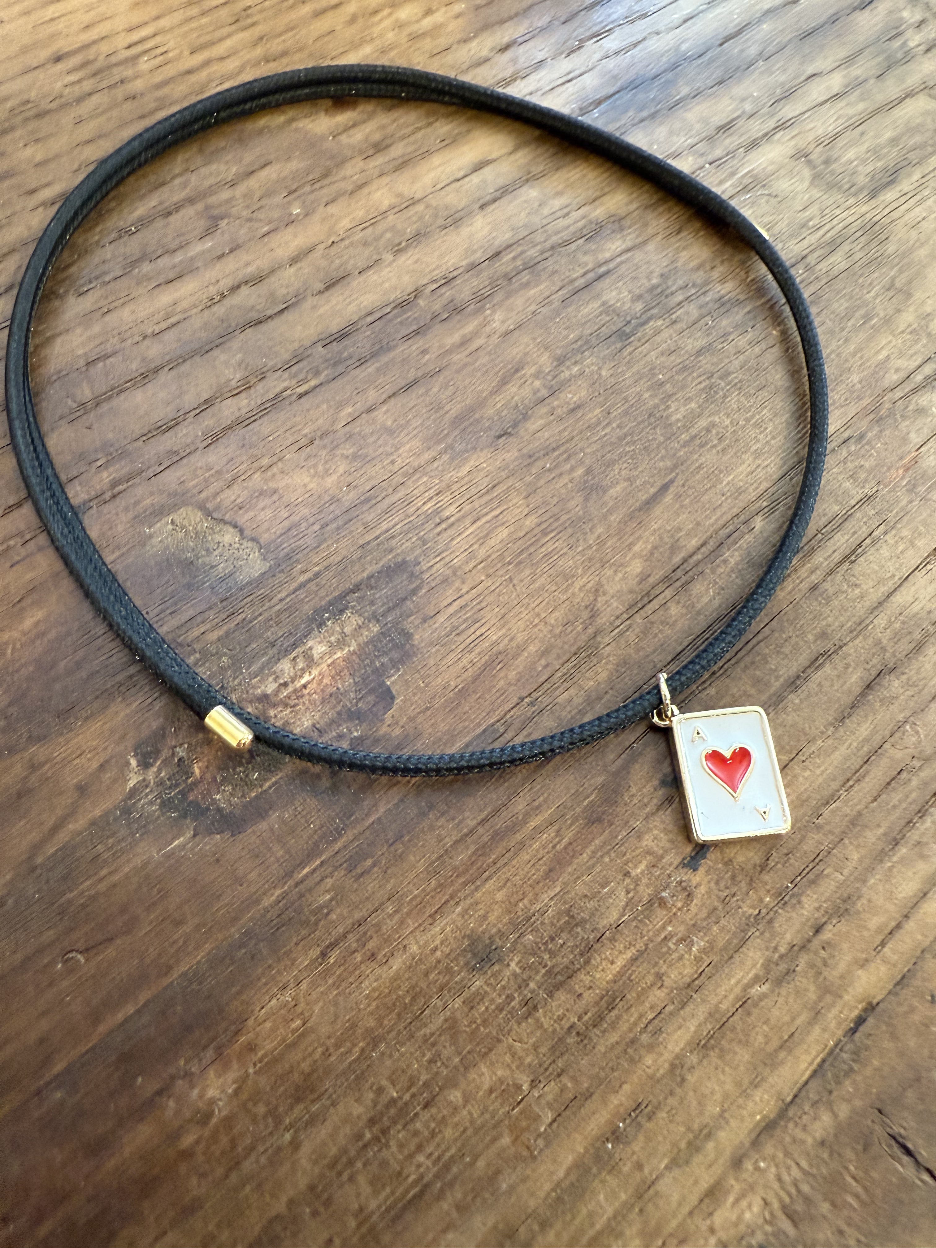 MAGNETIC CHOKER con ASSO DI CUORI