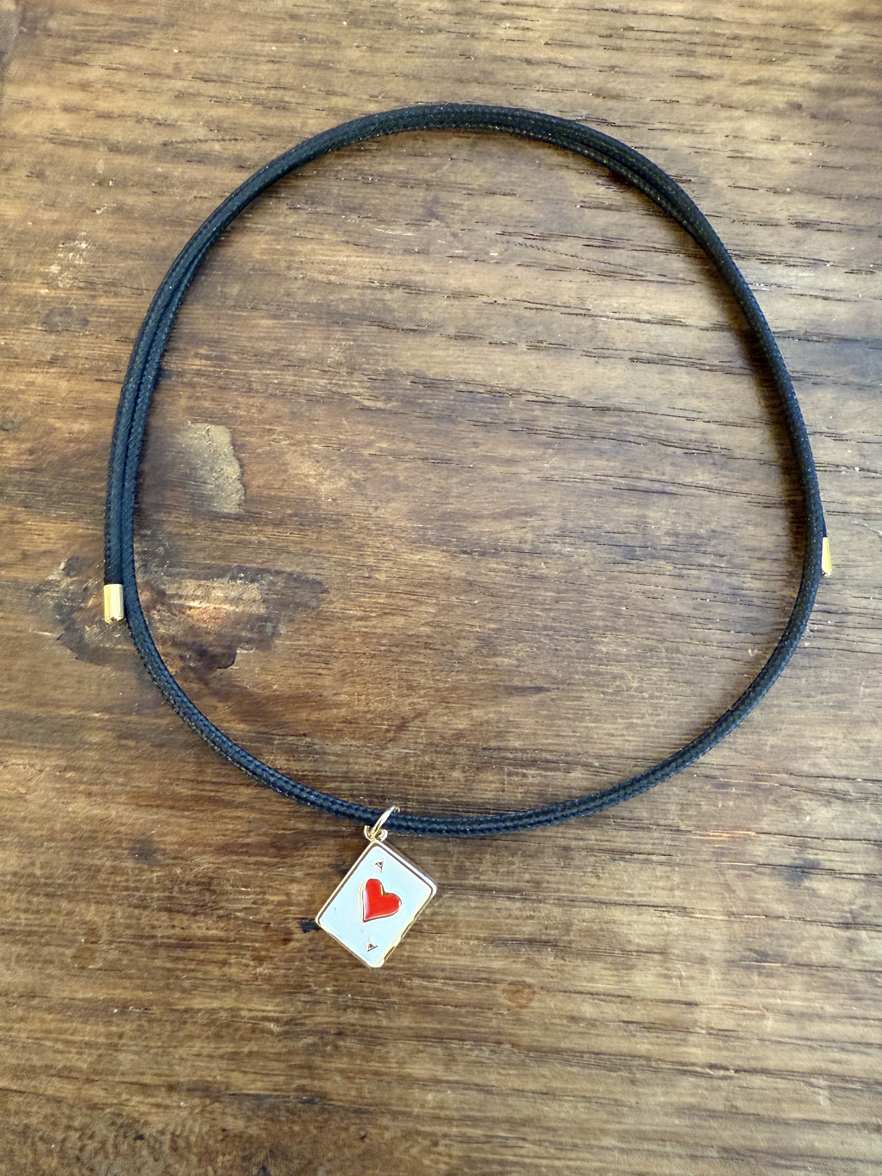 MAGNETIC CHOKER con ASSO DI CUORI