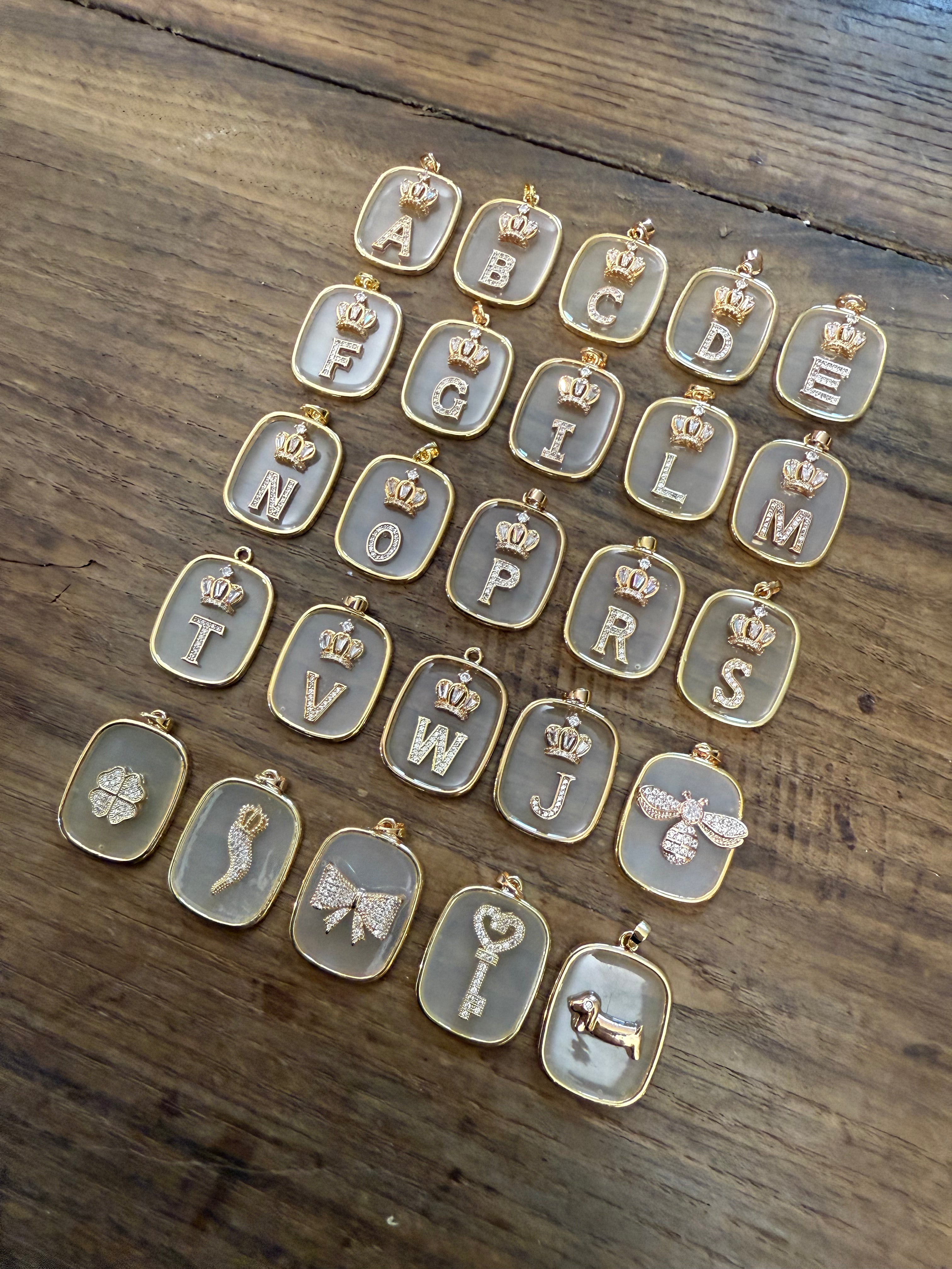 COLLANA CON PIASTRINA TRASPARENTE LETTERA/NUMERO