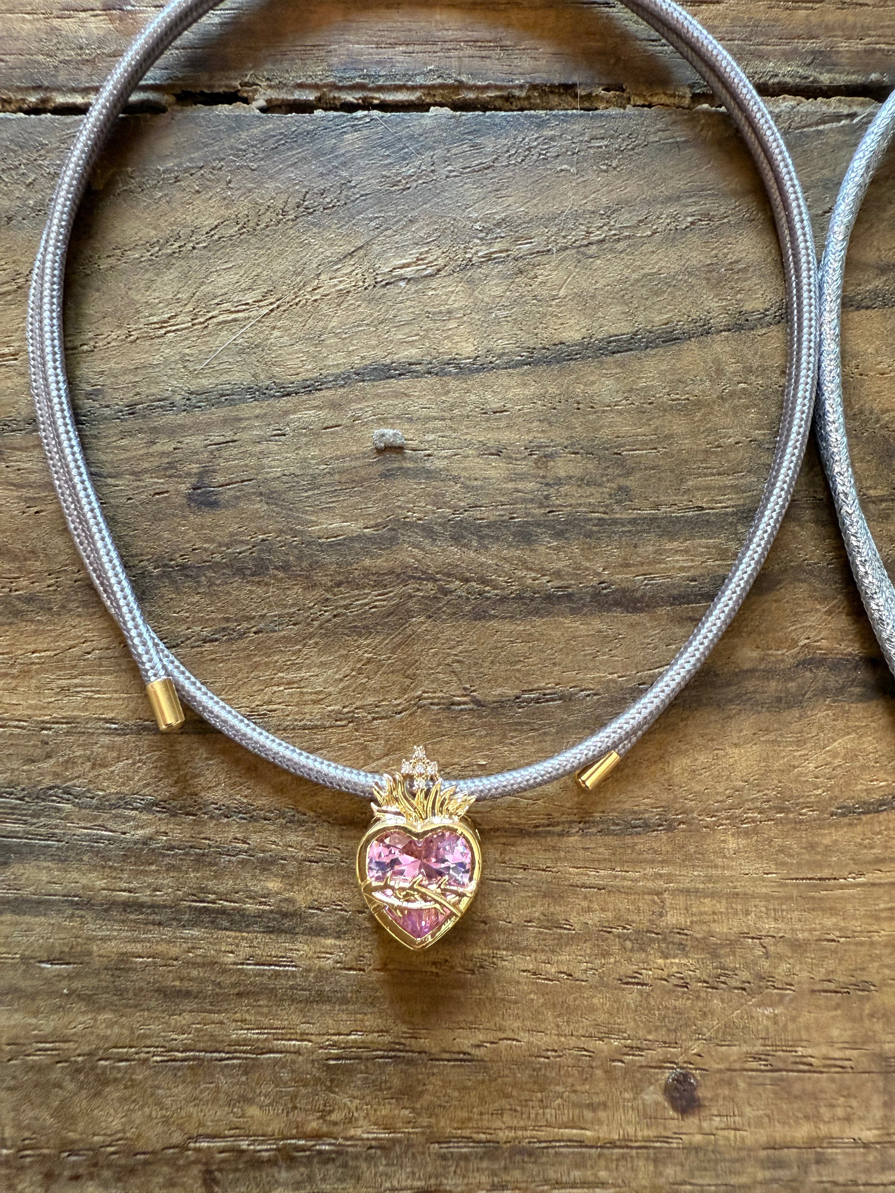 MAGNETIC CUORE SACRO