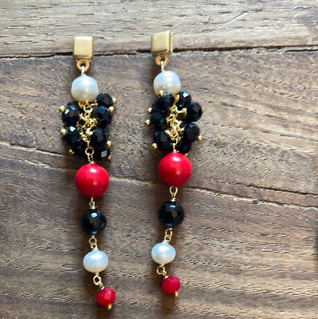 BOUCLES D'OREILLES NOUÉES