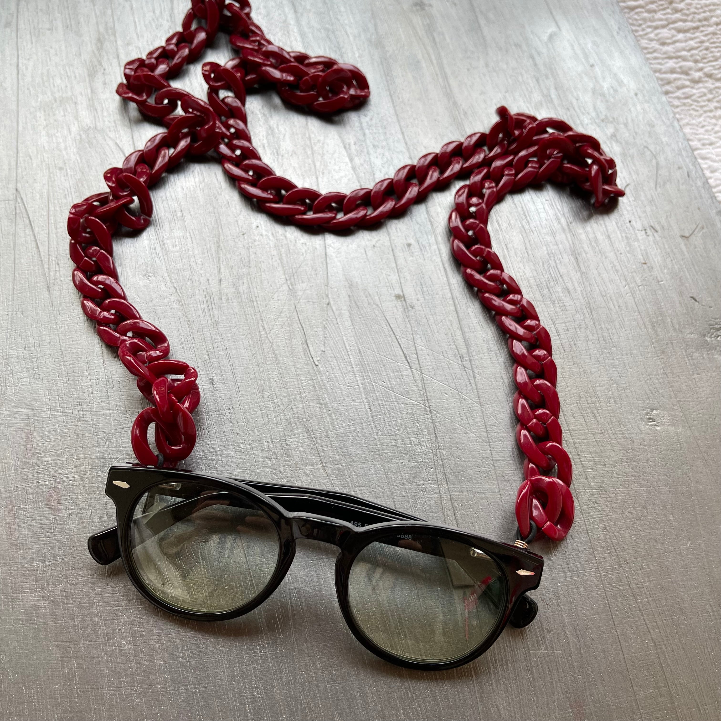 BURGUNDY CHAIN